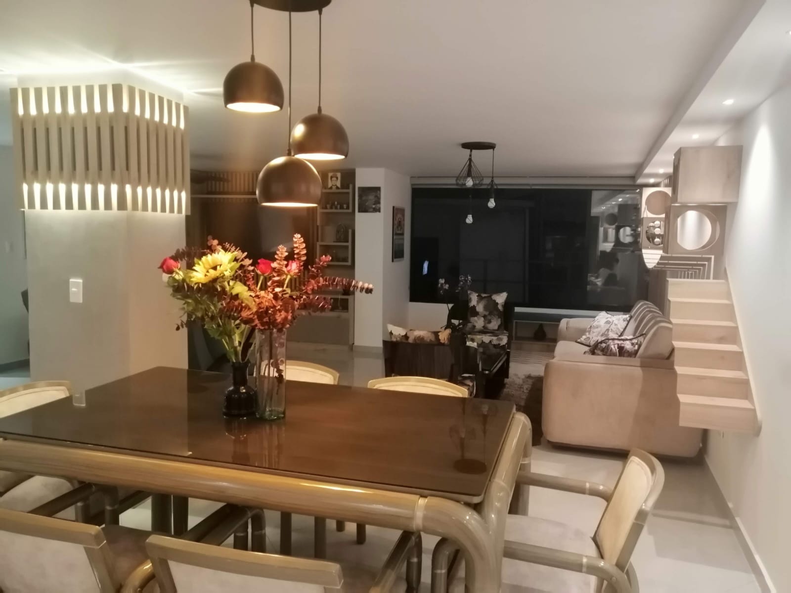 Se vende espectacular apartamento dúplex de 152m2 en el barrio Miraflores