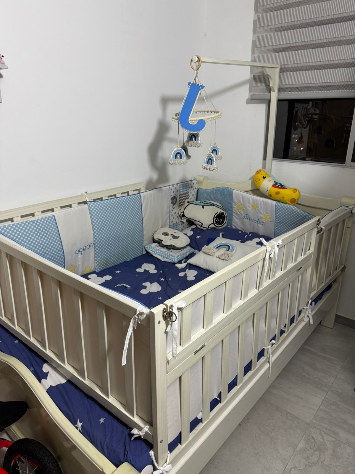 Cama cuna para bebé en perfecto estado