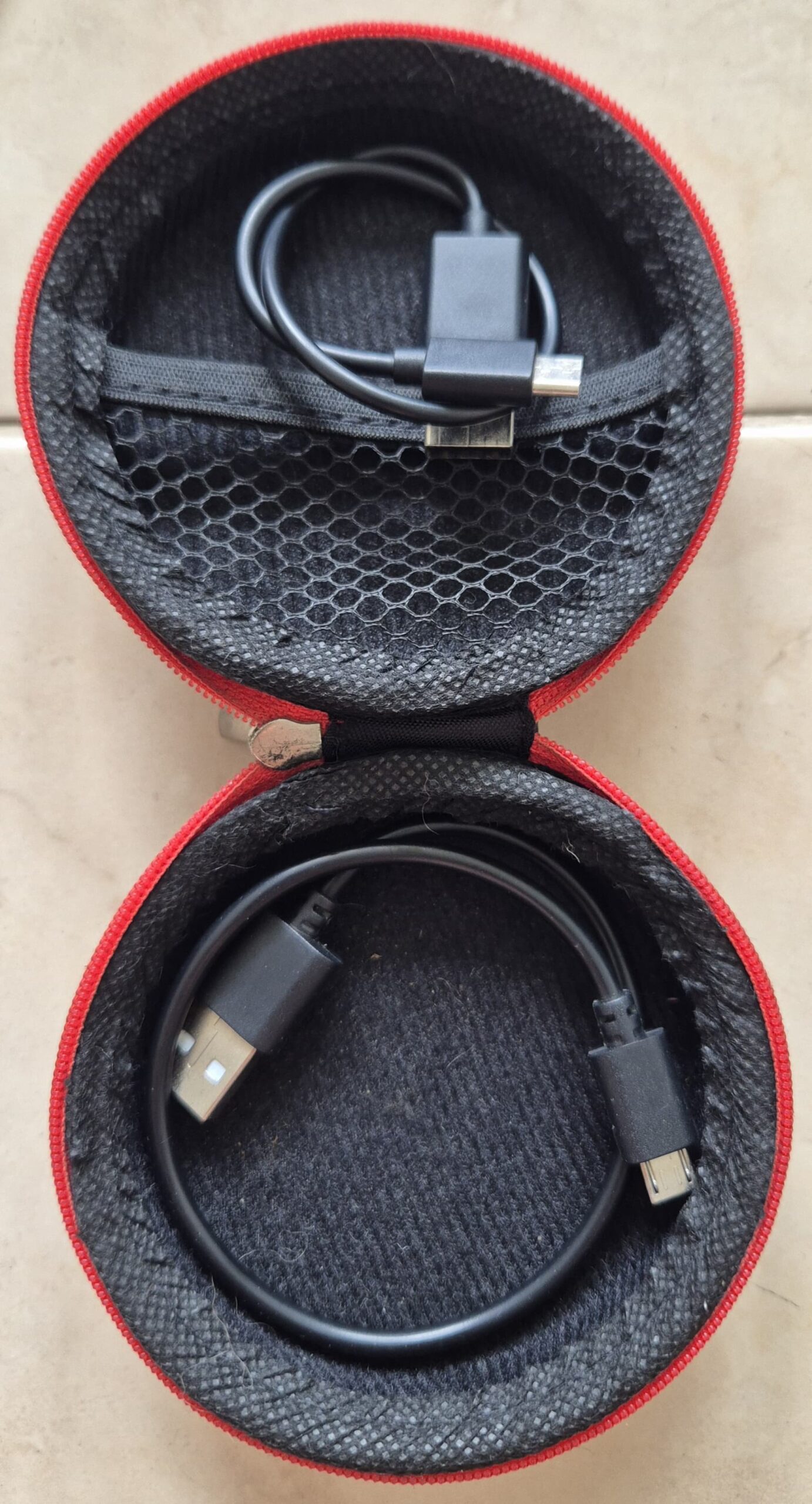 KIT DE TRES AUDÍFONOS DEPORTIVOS